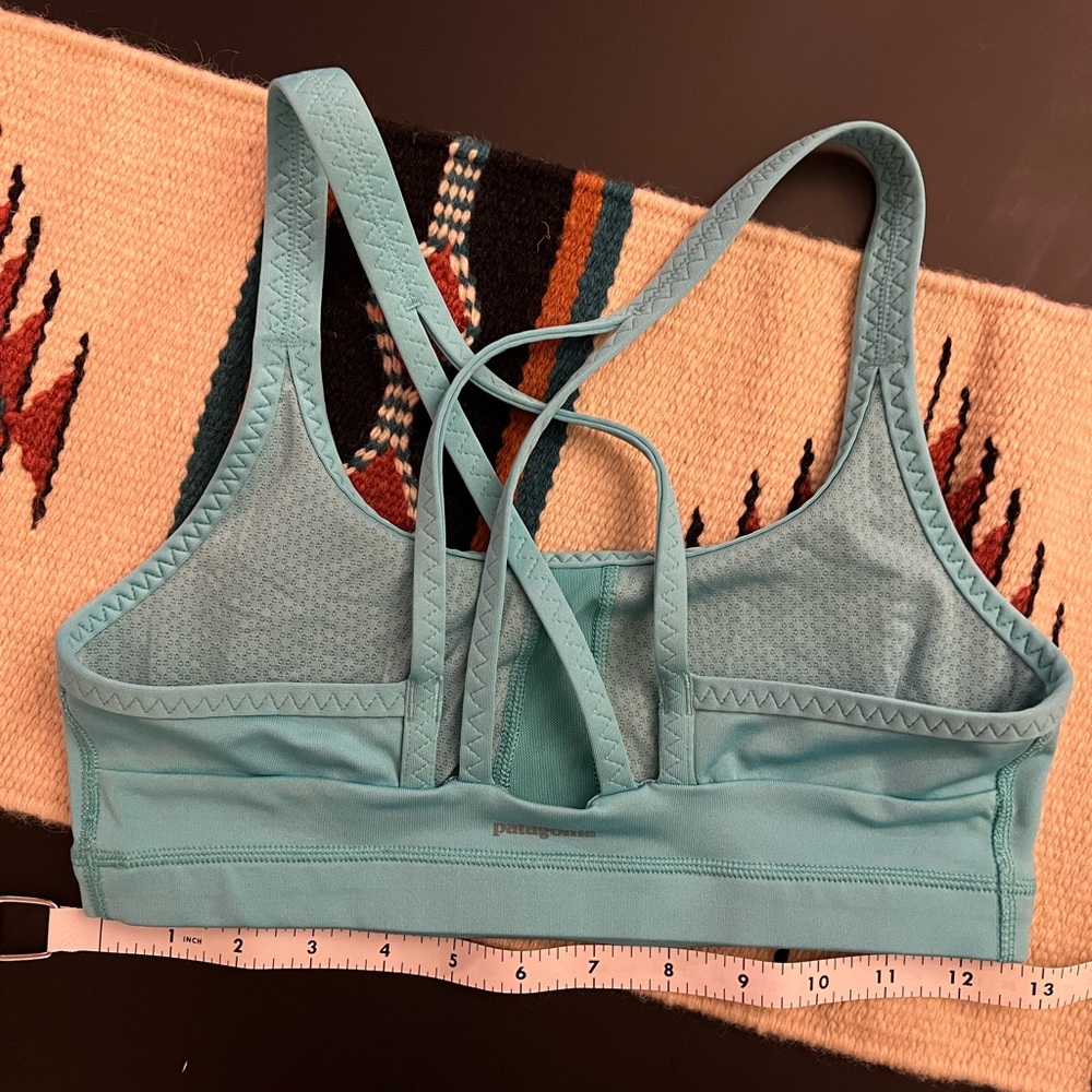 Patagonia Strappy Turquoise Sportsbra - Picture 4 of 5